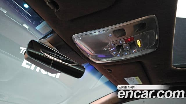 Genesis G90 2022 — Photo 21/36