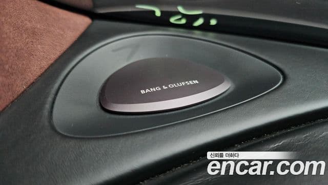 Genesis G90 2022 — Photo 27/36