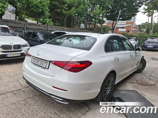 Mercedes-Benz C-Class 2025 — Şəkil 1/18