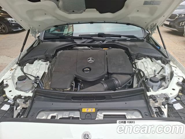 Mercedes-Benz C-Class 2025 — Şəkil 5/18