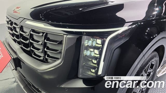Kia Carnival 2025 — Photo 15/39