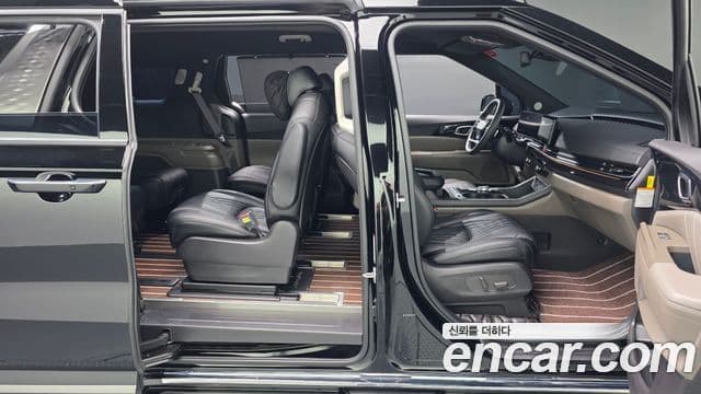 Kia Carnival 2025 — Photo 19/39