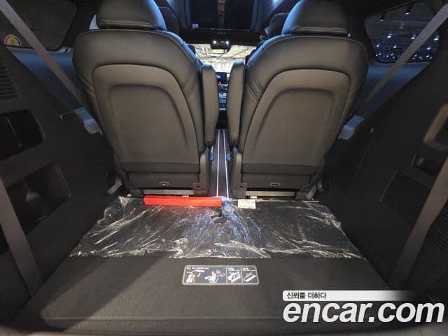 Kia Carnival 2025 — Photo 28/39