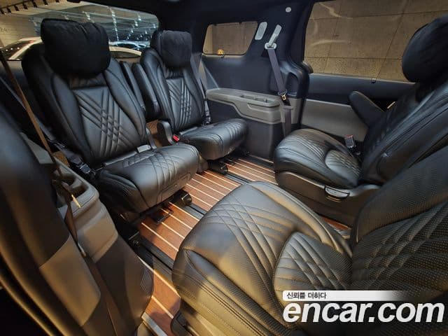 Kia Carnival 2025 — Photo 7/39
