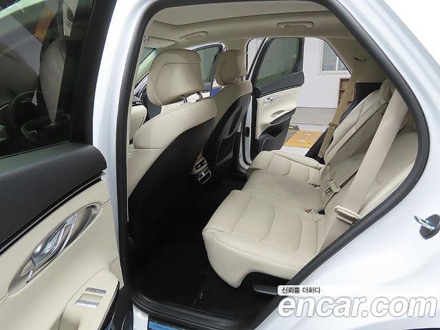 Genesis GV70 2022 — Photo 10/20