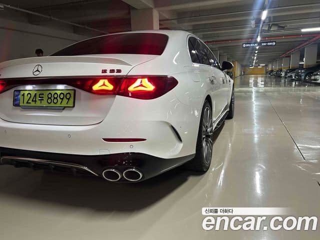 Mercedes-Benz E-Class 2025 — ფოტო 8/17