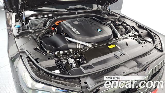 BMW 5 Series 2025 — Şəkil 6/20