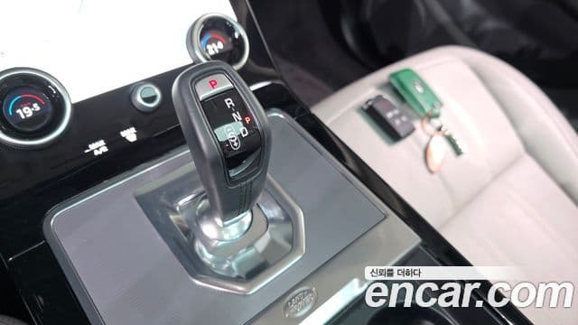 Land Rover Range Rover Evoque 2021 — Фото 9/20
