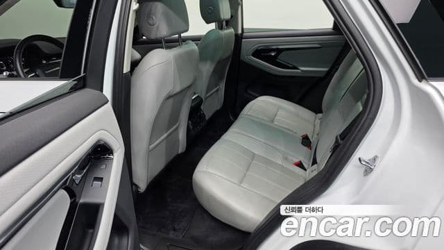 Land Rover Range Rover Evoque 2021 — Фото 12/20