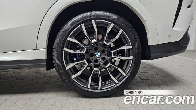 BMW X6 2025 — Photo 16/34