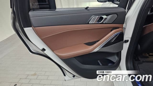 BMW X6 2025 — Photo 30/34