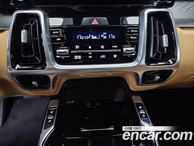 Kia Sorento 2022 — Şəkil 14/20
