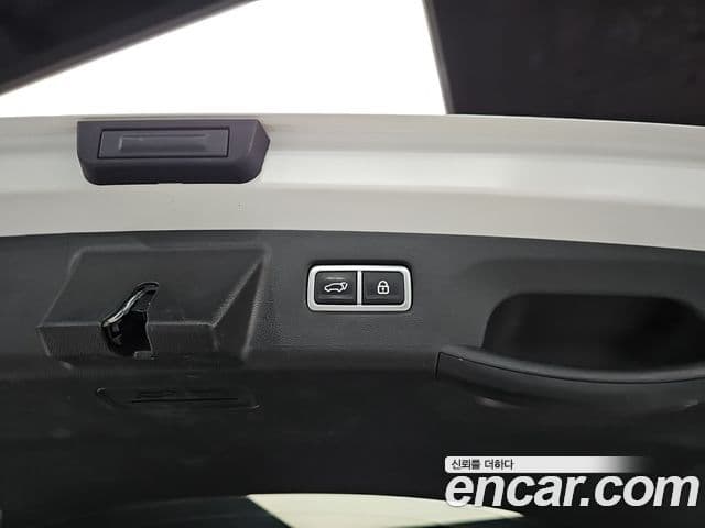 Kia Sorento 2022 — Şəkil 19/20