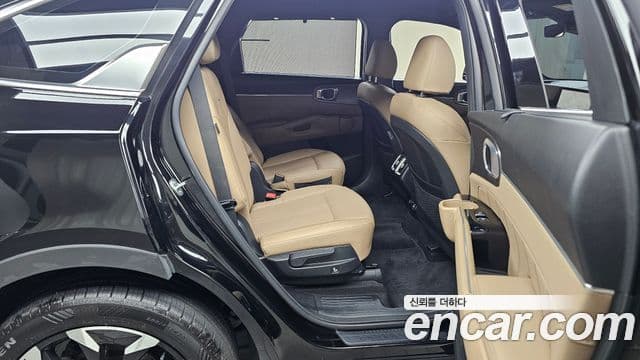 Kia Sorento 2023 — Şəkil 11/20