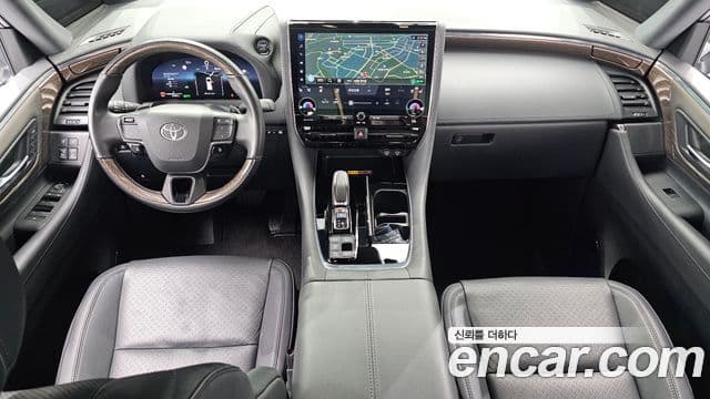 Toyota Alphard 2024 — Şəkil 7/20