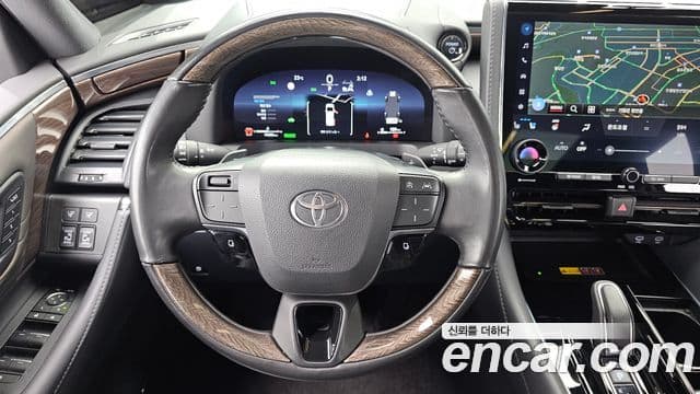 Toyota Alphard 2024 — Şəkil 13/20