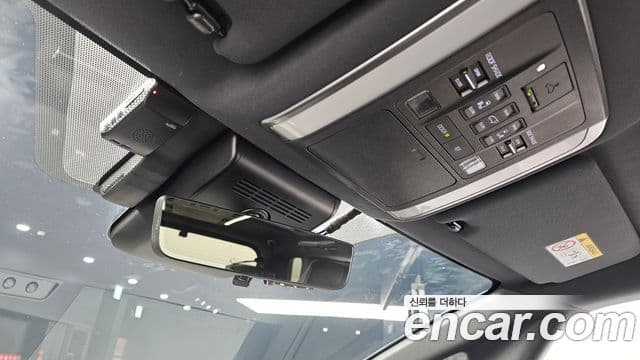 Toyota Alphard 2024 — Şəkil 18/20