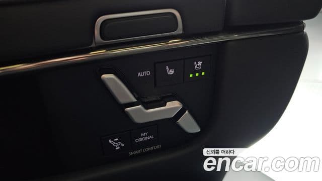 Toyota Alphard 2024 — Photo 8/40