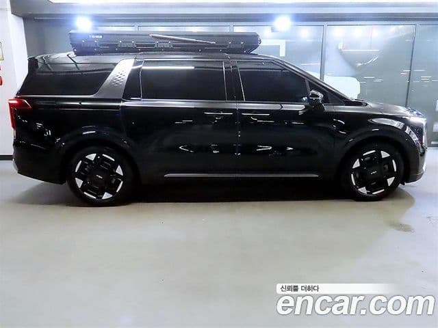 Kia Carnival 2024 — Şəkil 2/20