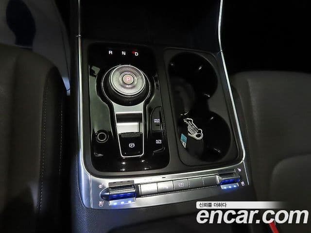 Kia Carnival 2024 — Şəkil 10/20