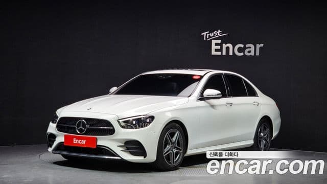 Mercedes-Benz E-Class 2023 — Фото 9/20