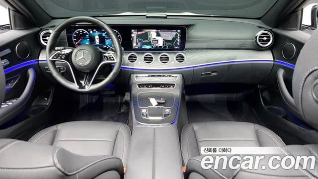 Mercedes-Benz E-Class 2023 — Фото 10/20