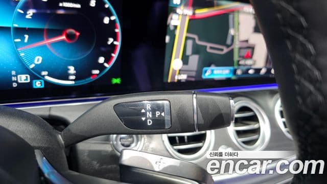 Mercedes-Benz E-Class 2023 — Фото 7/20