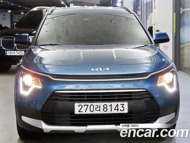 Kia Niro 2022 — фото 1 из 20