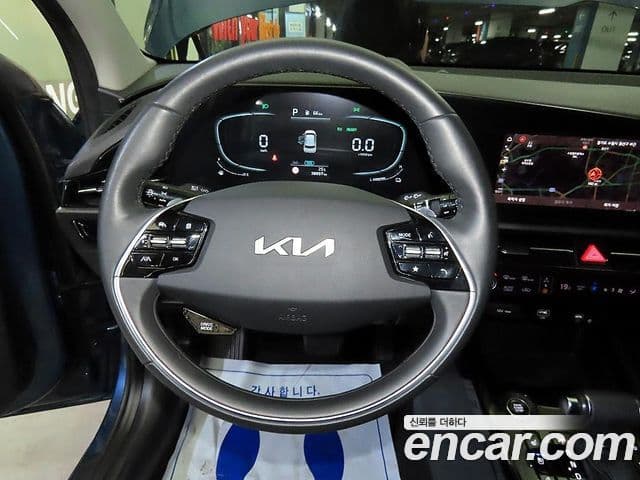 Kia Niro 2022 — фото 7 из 20