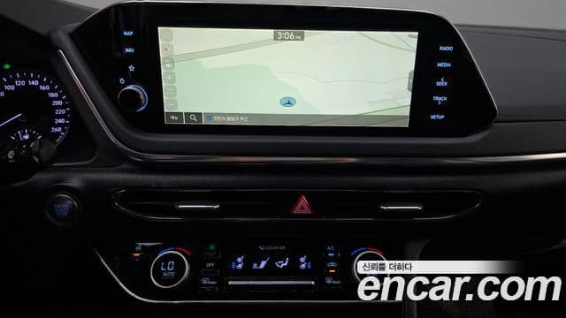Hyundai Sonata 2022 — Фото 13/20