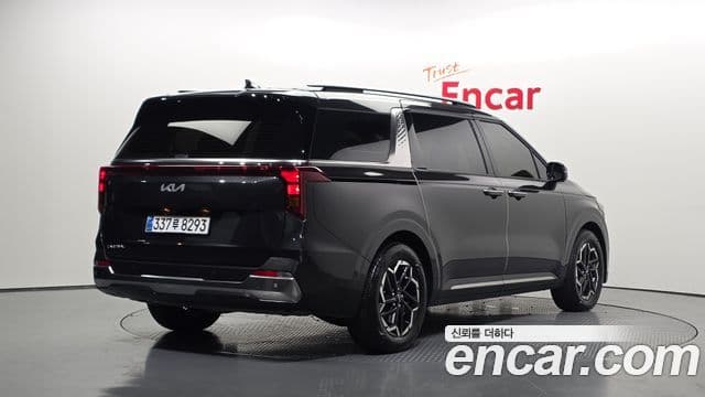 Kia Carnival 2025 — Şəkil 2/20