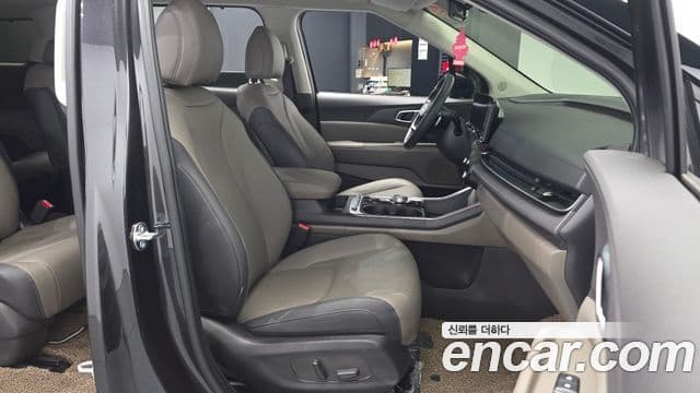 Kia Carnival 2025 — Şəkil 11/20