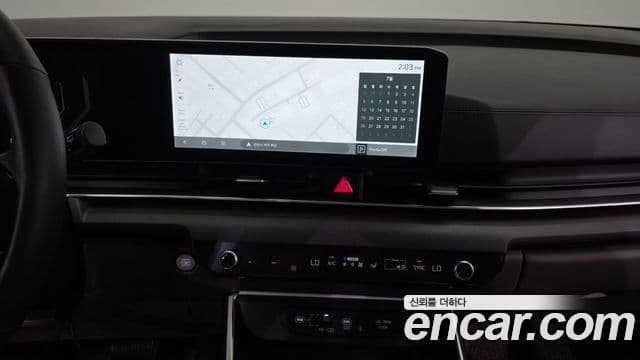 Kia Carnival 2025 — Şəkil 15/20