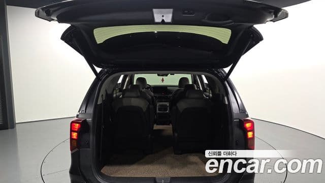 Kia Carnival 2025 — Şəkil 20/20