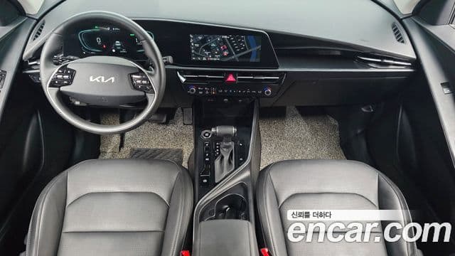 Kia Niro 2022 — фото 7 из 20