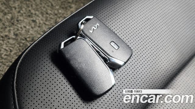 Kia Niro 2022 — Şəkil 15/20