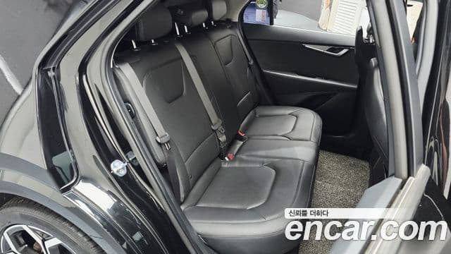 Kia Niro 2022 — фото 17 из 20