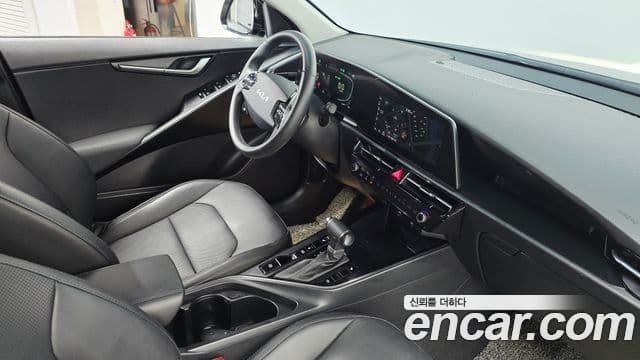 Kia Niro 2022 — Şəkil 18/20