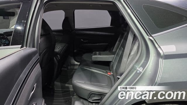 Hyundai Tucson Hybrid 2023 — Photo 30/33