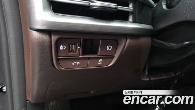Hyundai Grandeur 2023 — Şəkil 18/20