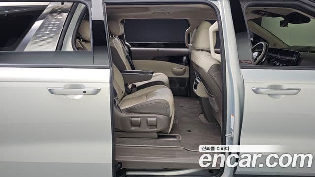 Kia Carnival 2024 — Şəkil 11/20