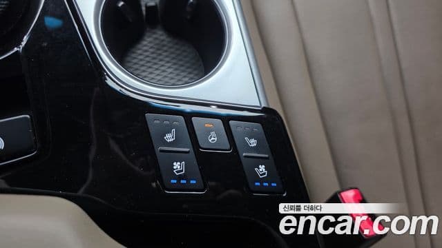 Kia K8 2022 — Photo 9/33
