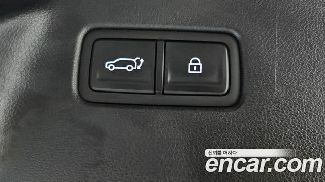 Hyundai Santa Fe 2026 — Photo 30/38