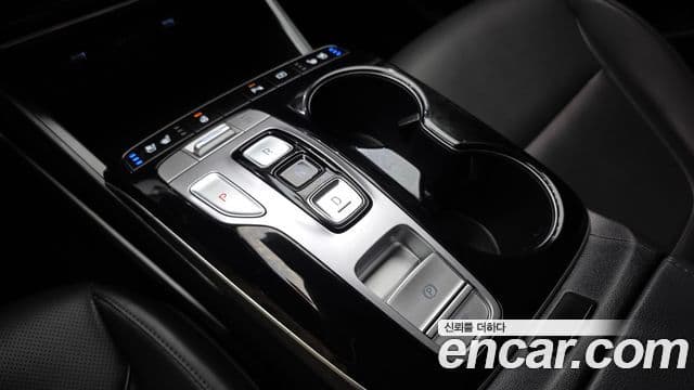 Hyundai Tucson Hybrid 2021 — Photo 24/31