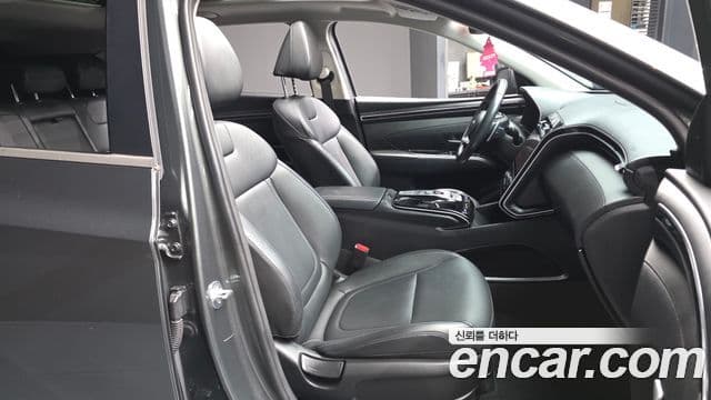 Hyundai Tucson Hybrid 2021 — Photo 16/31
