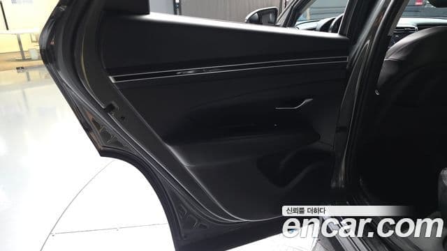 Hyundai Tucson Hybrid 2021 — Photo 13/31