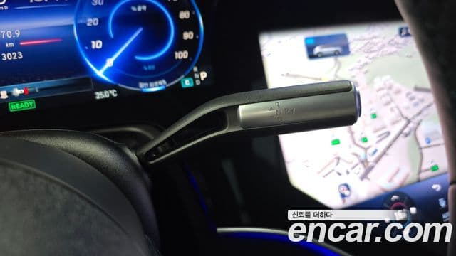 Mercedes-Benz EQS SUV 2024 — Photo 13/20