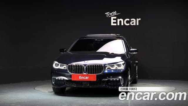 BMW 7 Series 2018 — Фото 3/20