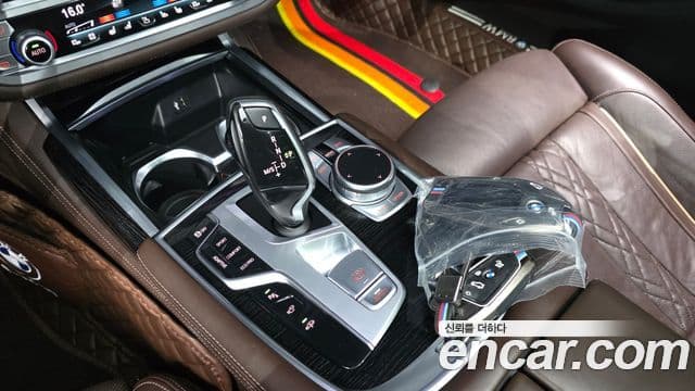 BMW 7 Series 2018 — Фото 9/20