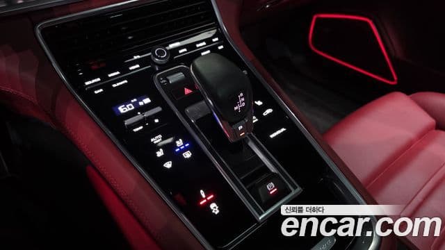 Porsche Panamera 2023 — Şəkil 9/20
